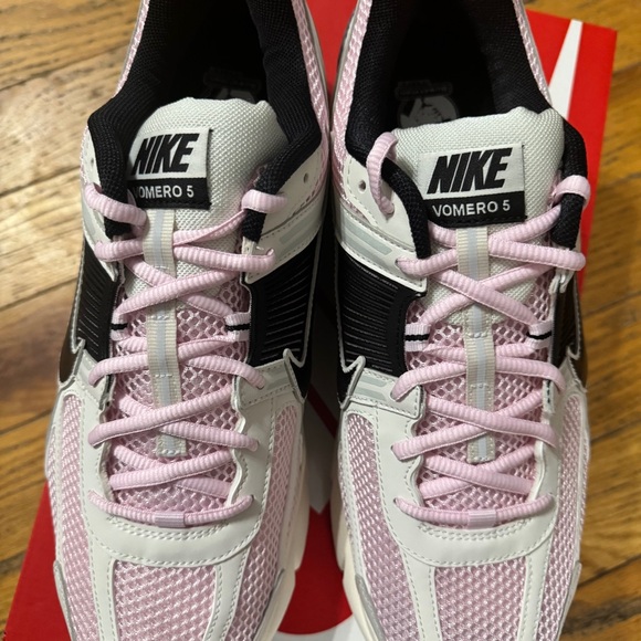 Brand new! Nike Zoom Vomero 5 - Picture 6 of 10